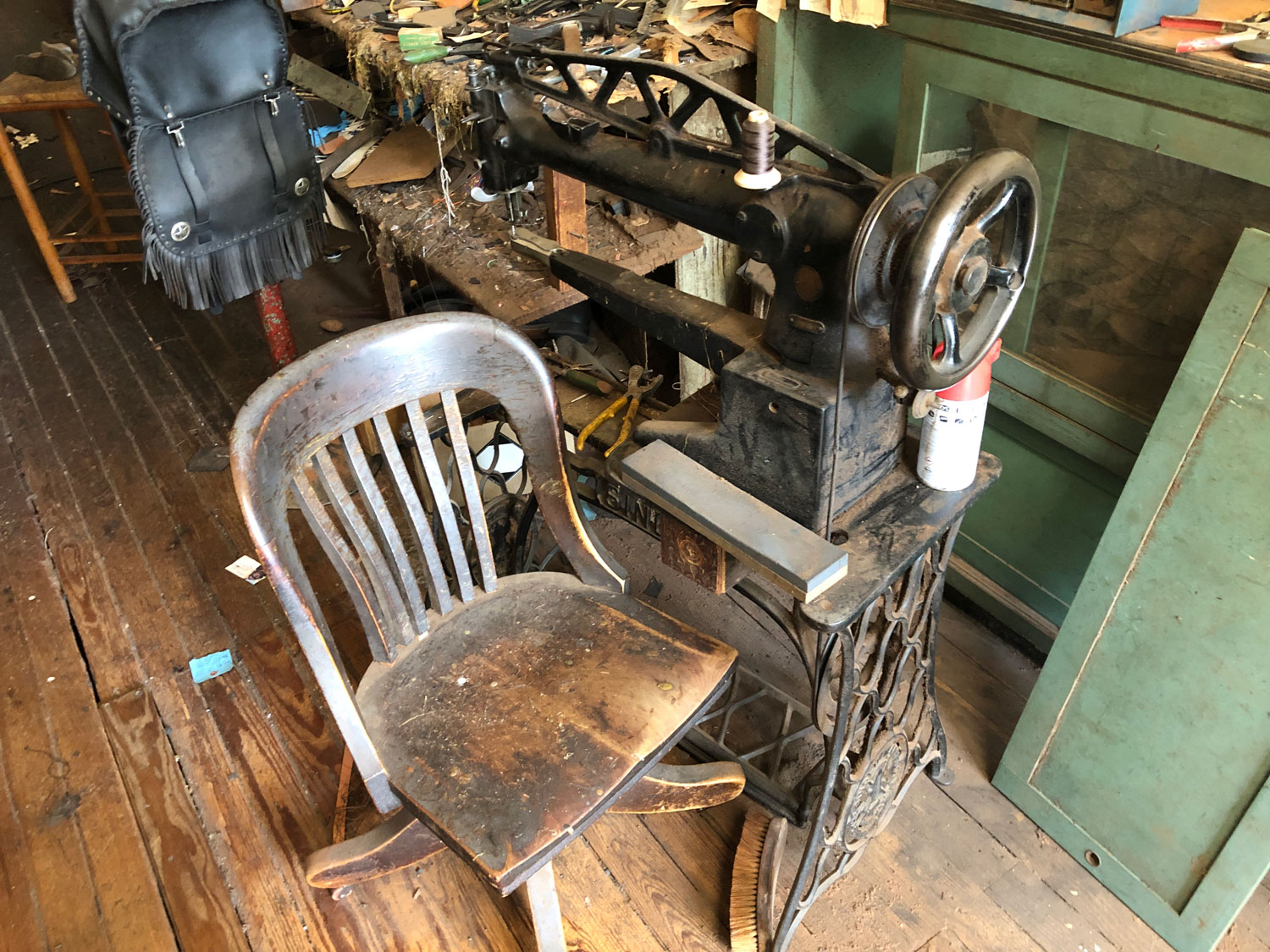 John's Shoe Hospital Leather Sewing Machine